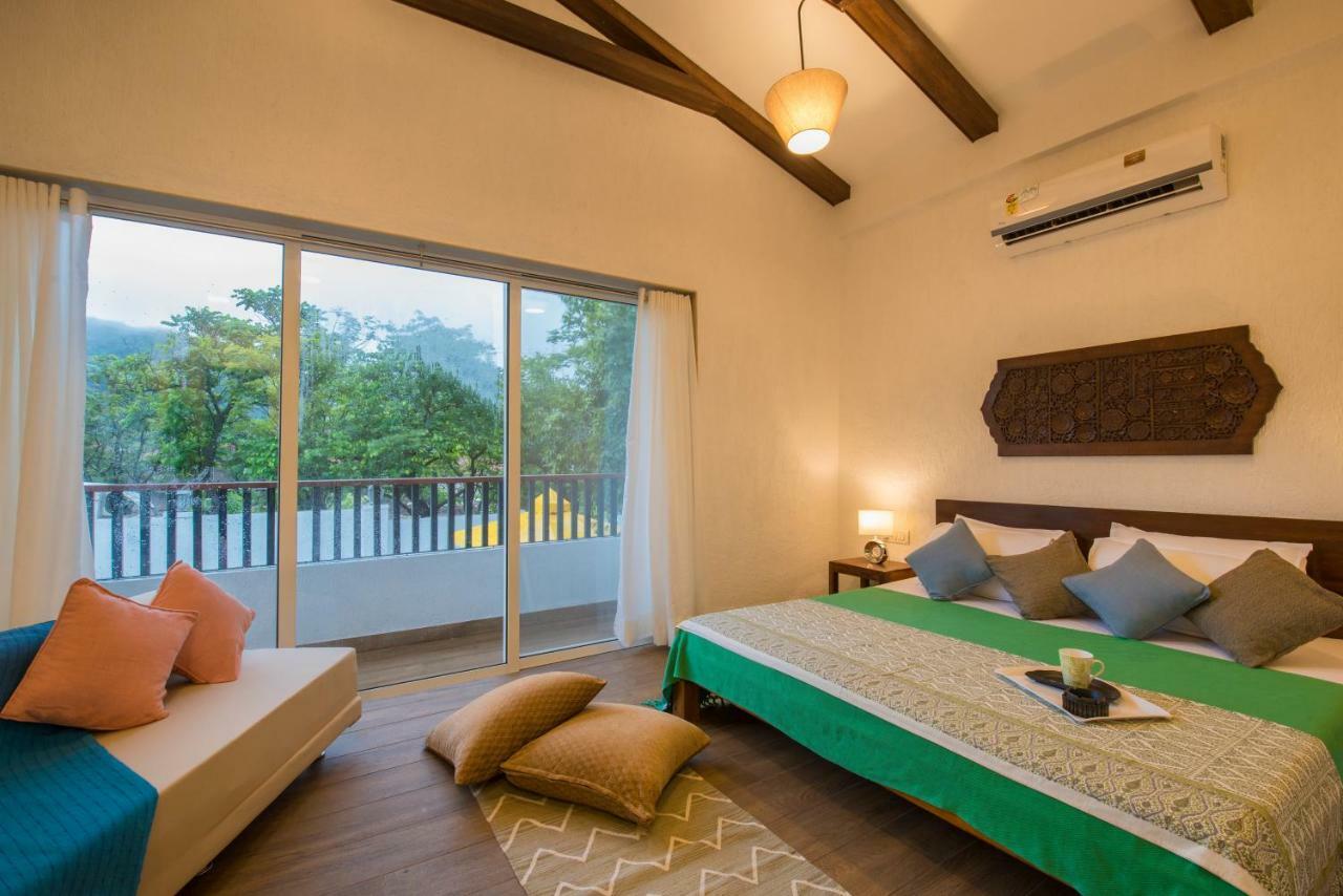 El Lodge By Stayvista - Pool, Lawn, And A Charming Gazebo For Your Perfect Getaway โลนาวาลา ภายนอก รูปภาพ